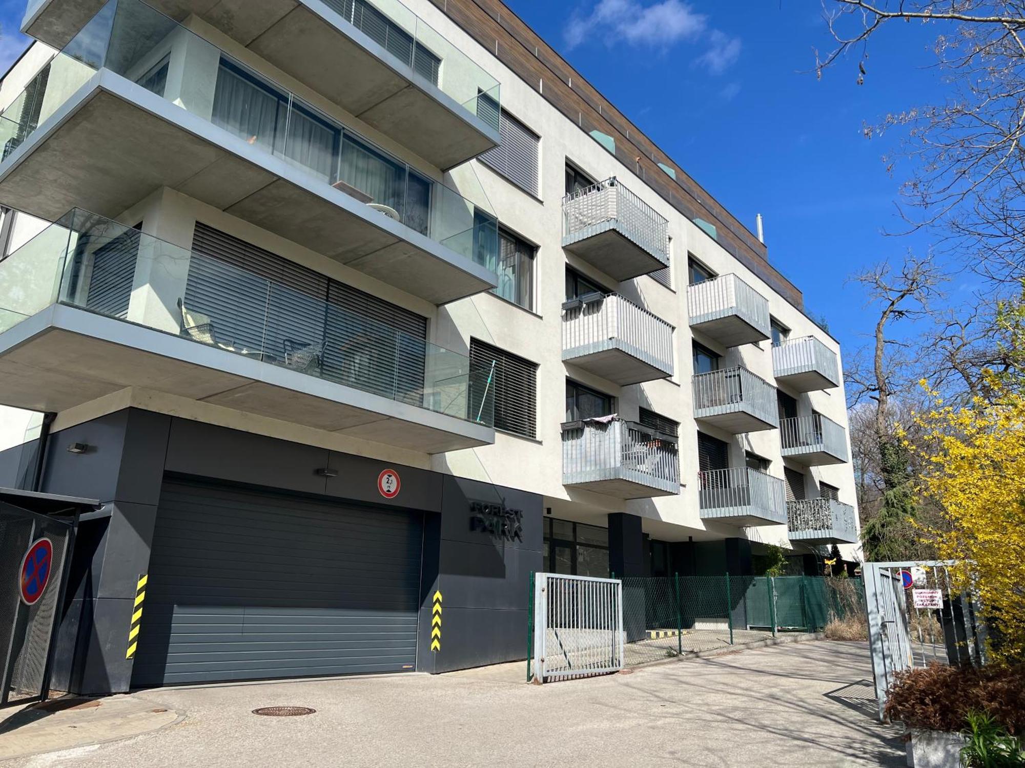 Forest Park Garden Apartment Bratislava Bagian luar foto